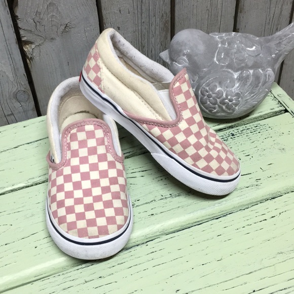 pink and cream checkered vans